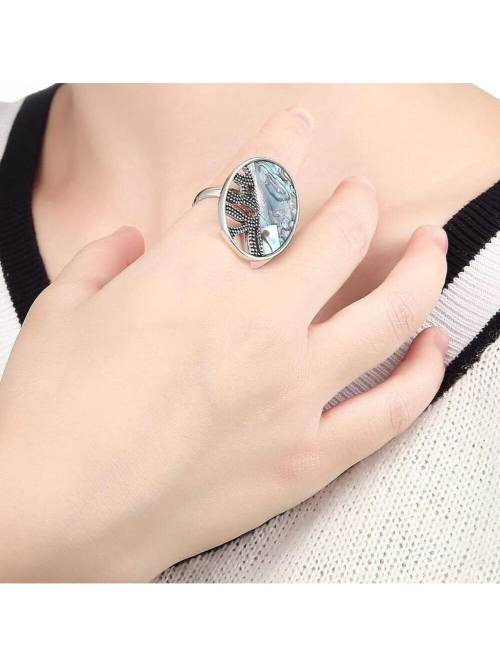 Retro Cocktail Statement Ring - Picture 5 of 6